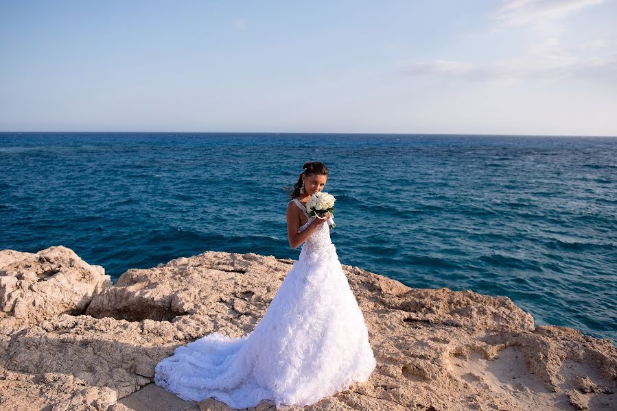 Fotógrafo de casamento Oksana Boeva (omegaart). Foto de 4 de abril 2016