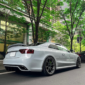 RS5 クーペ B8