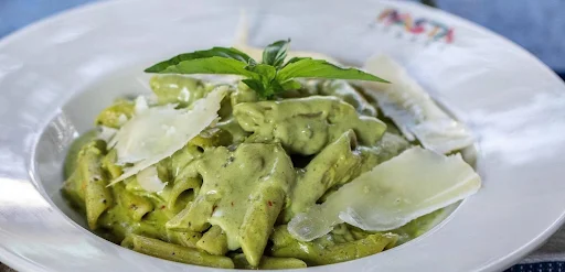 Creamy Pesto Pasta