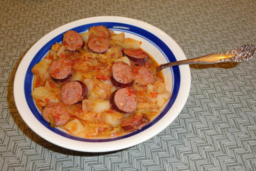 NUNU'S - FRIED CABBAGE & SAUSAGE STEW ..... Packed full of flavor with potatoes, cabbage, tomatoes and sausage meat.  Could also be made with browned ribs or short ribs ..... or whatever you 