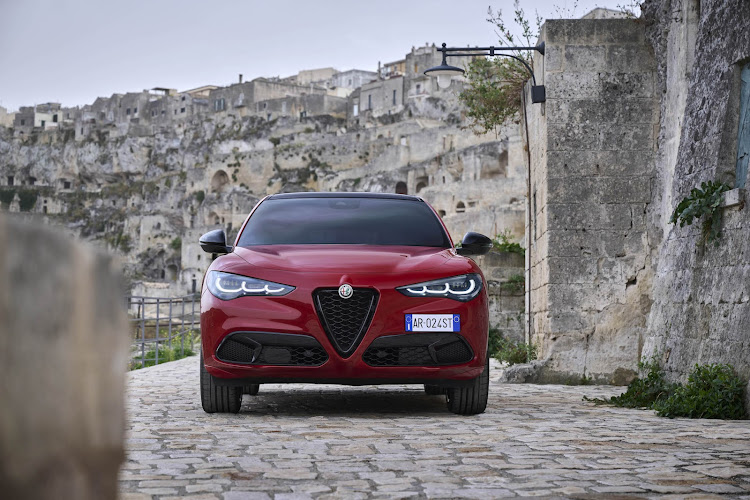 The new Stelvio will be the first car, among all Stellantis European brands, to be based on Stellantis' 'STLA Large' platform.