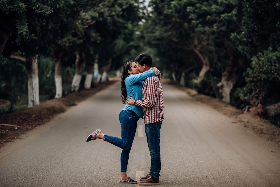 Wedding photographer Jonatthan Thauma (thaumastudio). Photo of 11 July 2018