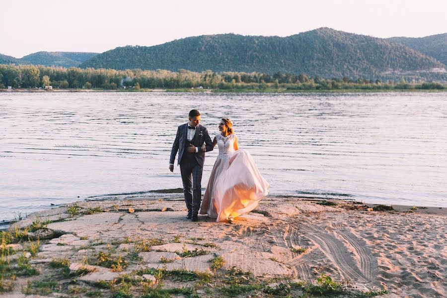 Wedding photographer Anastasiya Kulikova (ll-foto). Photo of 27 January 2020