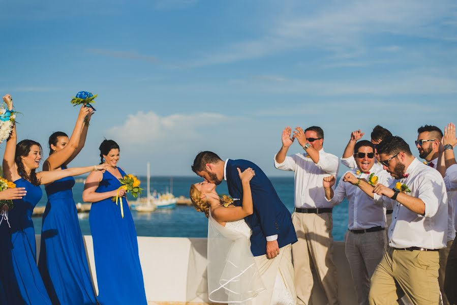 Fotografo di matrimoni Carlos Dona (carlosdona). Foto del 4 agosto 2016