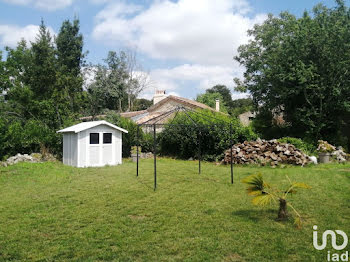 parking à Pouy-Roquelaure (32)