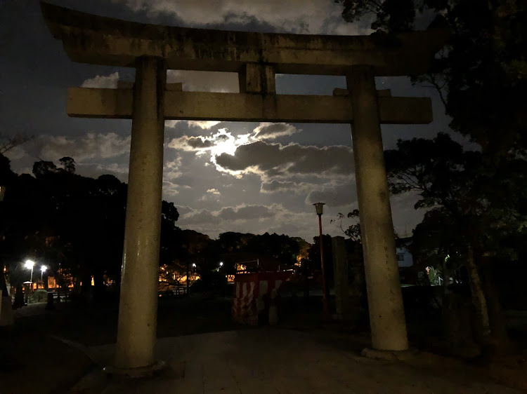 セレナの香椎宮・祈願・当て逃げダメ絶対・福岡愉快な仲間たち かずーんさんに関するカスタム事例の投稿画像3枚目