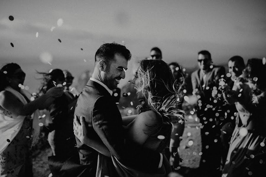 Fotógrafo de casamento Orsolya Lazar (lookimaginary). Foto de 13 de julho 2022