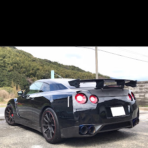 NISSAN GT-R R35