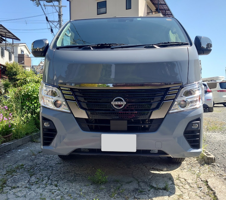 white lionさんが投稿した代車・日産キャラバン・フロントカメラ交換・ノートニスモ・ノートe-POWER NISMO Sに関するカスタム事例の投稿画像1枚目