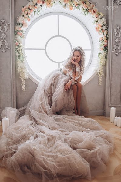 ช่างภาพงานแต่งงาน Olesya Dzyadevich (olesyadzyadevich) ภาพเมื่อ 21 มีนาคม 2018