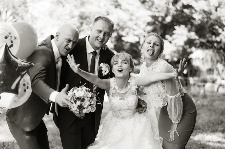 Wedding photographer Ira Perova (irinaperovaphoto). Photo of 16 August 2018