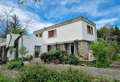 Maison avec piscine et terrasse 7