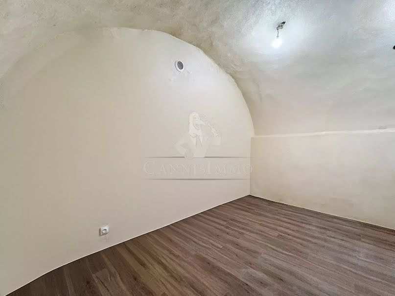 Vente locaux professionnels 3 pièces 40 m² à Grasse (06130), 84 000 €