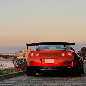 NISSAN GT-R