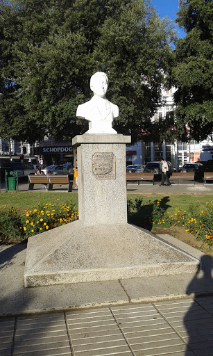 Busto Gabriela Mistral