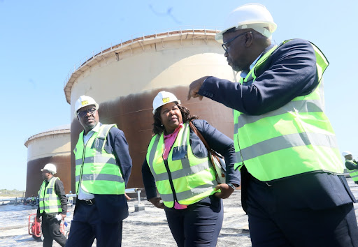 Coega oil tank project to be completed in May