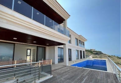 Villa with pool and terrace 2