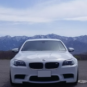 M5 F10