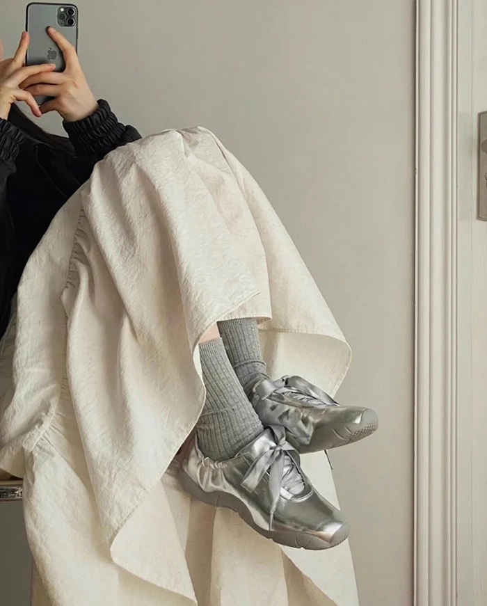 Title 9, Ballerines argentées à lacets pour femmes