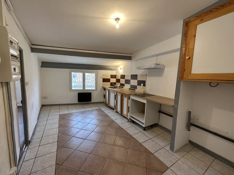 Location  appartement 2 pièces 27.96 m² à Brignoles (83170), 475 €