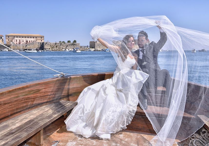 Fotógrafo de casamento Luca Quartinieri (q10studios). Foto de 8 de outubro 2018