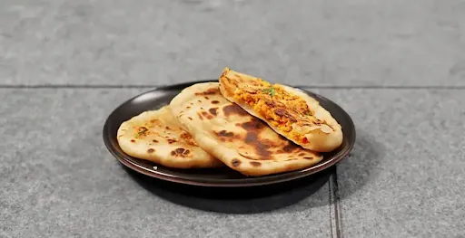 Cheese Masala Stuffed Kulcha Sandwich