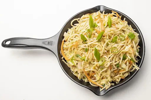 Veg Hakka Noodles