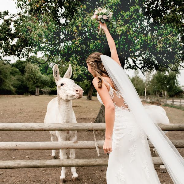 Wedding photographer Camilla Reynolds (camillareynolds). Photo of 10 April 2023