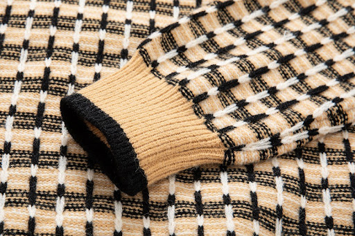 Title 5, Mens Solid Plaid Pullover Round Neck Sweater T...
