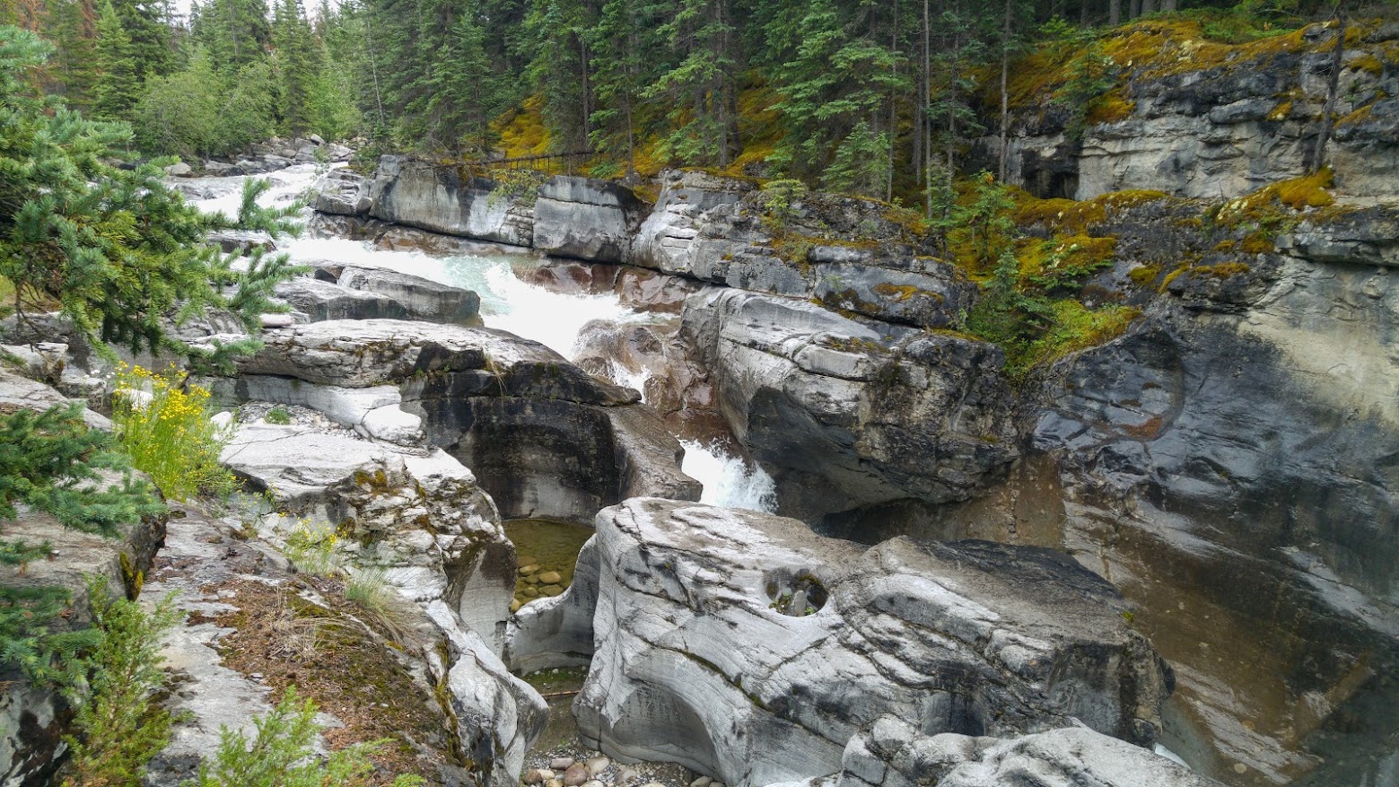 Maligne Canyon ter hoogte van de eerste brug