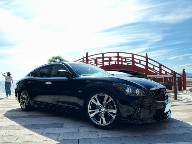 フーガのy51フーガ・フーガ・海と愛車・お盆休み・ホイール交換に関するカスタム事例の投稿画像3枚目