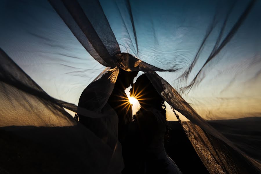 Fotógrafo de casamento Omar Zeta (omarzeta). Foto de 9 de julho 2022