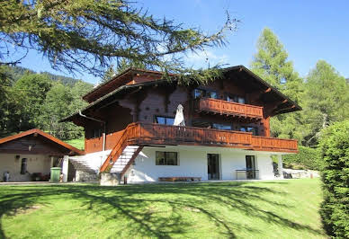 House with garden and terrace 1