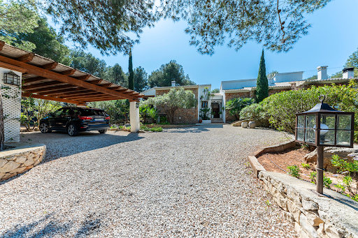 Seaside house with garden and terrace 5