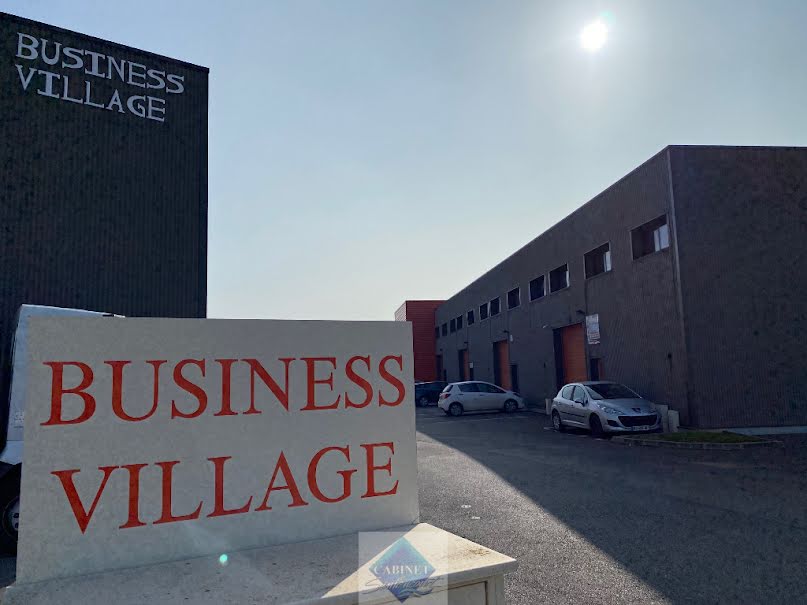 Vente locaux professionnels  200 m² à Abbeville (80100), 179 760 €