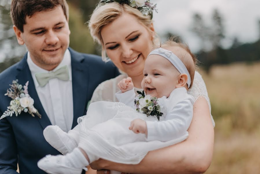 Fotógrafo de casamento Klára Stojanovicova (klarastojanovic). Foto de 6 de outubro 2018