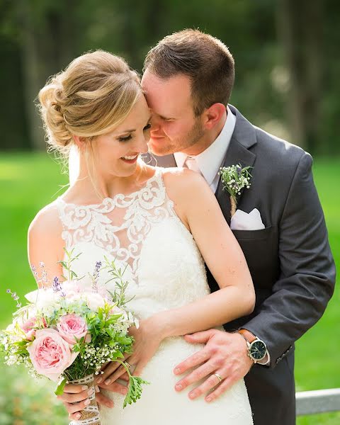 Fotografo di matrimoni Andrea Husted (splashstudios). Foto del 22 aprile 2019