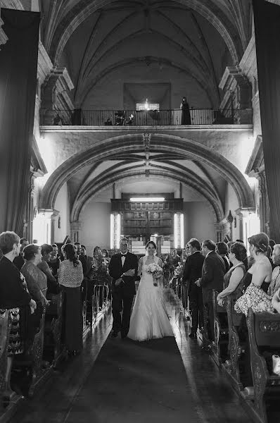 Fotógrafo de casamento Evgeniya Kostyaeva (evgeniakostiaeva). Foto de 6 de abril 2016