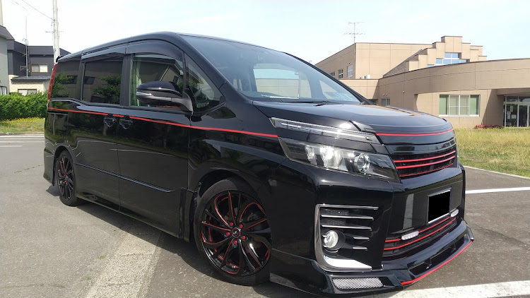 ヴォクシーの青森県ユーザー・洗車しました・タントエグゼカスタムに関するカスタム事例の投稿画像1枚目