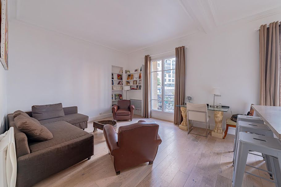 Location meublée appartement 2 pièces 45.79 m² à Paris 1er (75001), 2 000 €