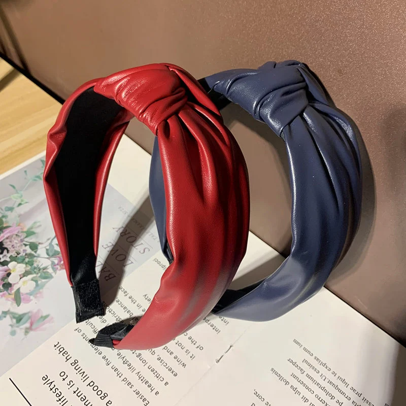 Eenvoudige PU leren haarband met knoop en brede rand, comfortabele hoofdband voor dames, ideaal voor een stijlvolle look, perfect voor elke gelegenheid