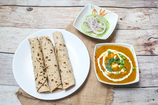 3 Roti With Matar Paneer