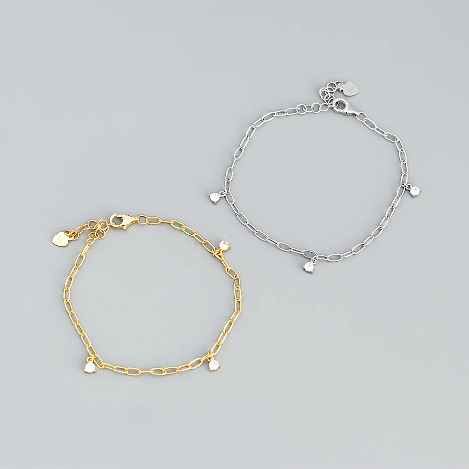 Bracelet Summer Sweet Femme, un bijou polyvalent pour l'été. S'accorde avec toutes les tenues, facile à porter et parfait pour sublimer votre look estival.