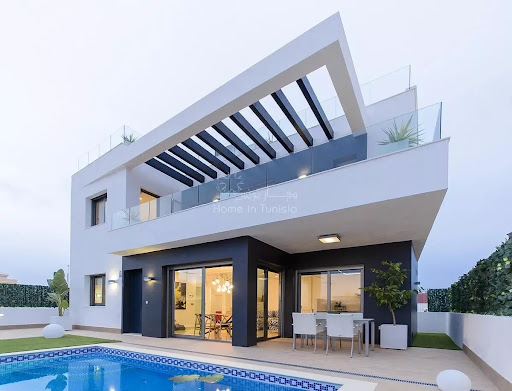 Villa with pool 1