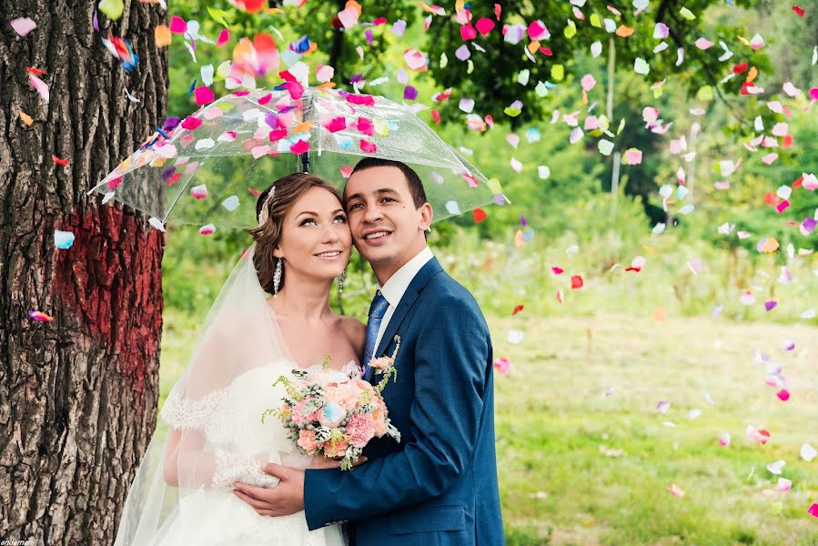 Fotógrafo de casamento Evgeniya Sushkova (andamani). Foto de 3 de fevereiro 2015