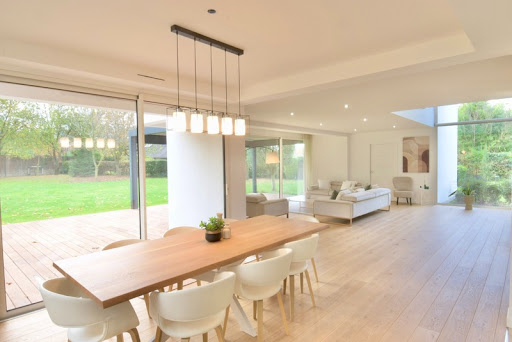 Maison contemporaine avec jardin 1