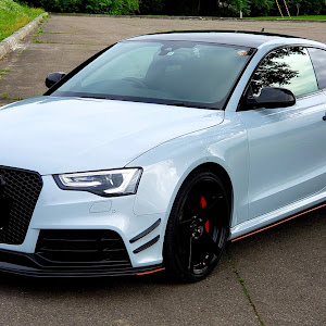 RS5 クーペ B8