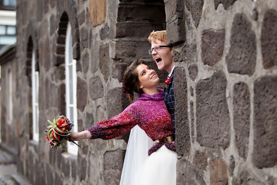 Fotografo di matrimoni Anna Sharando (annasharando). Foto del 23 marzo 2023