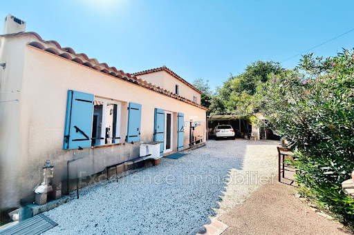 House with pool 5