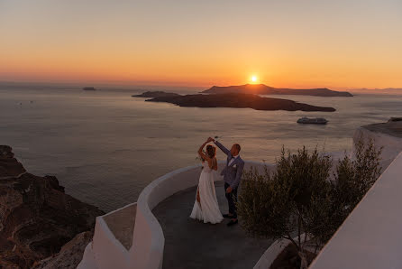 Fotógrafo de casamento Dominika Legenza Dimopoulou (santoriniphotos). Foto de 3 de agosto 2022